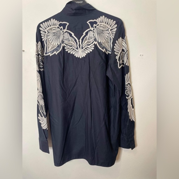 Stella McCartney
Feather-Flower-Embroidered Poplin Shirt size small - Picture 2 of 10